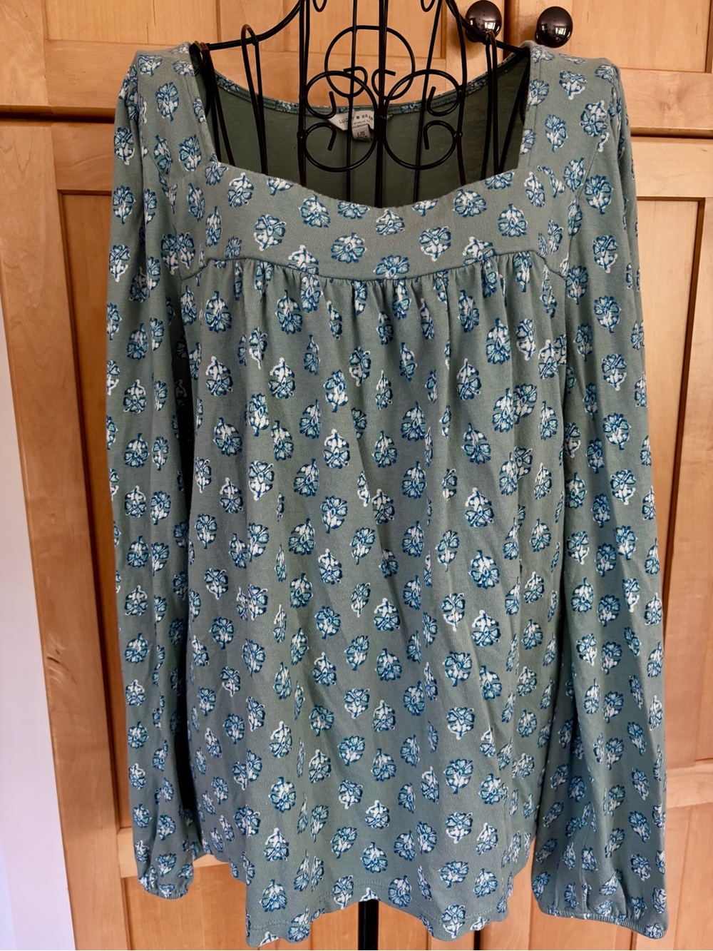 Women's Blue Green Floral Long-Sleeve Blouse